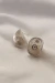 Aretes pequeños en plata 950 con diseño de filigrana Momposina 