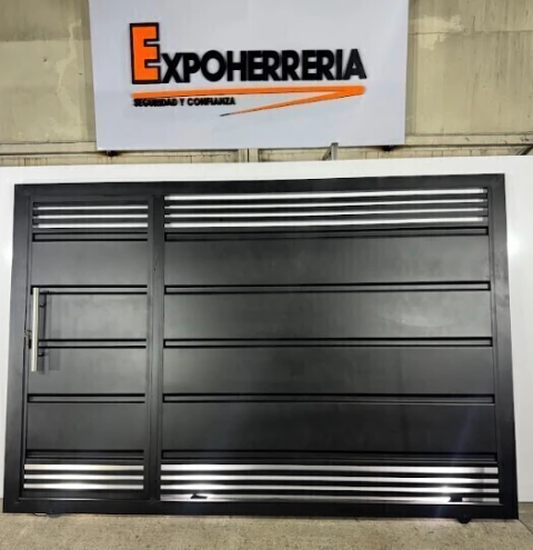 Portón Corredizo 2.50x2.00 c/Puerta de Escape Doble Visor de Caño Extremo / NEON