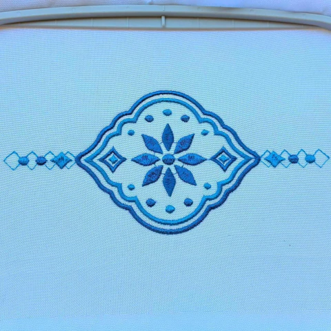 Matriz de Bordado | Arabesco em Faixa - Barrado Decorativo