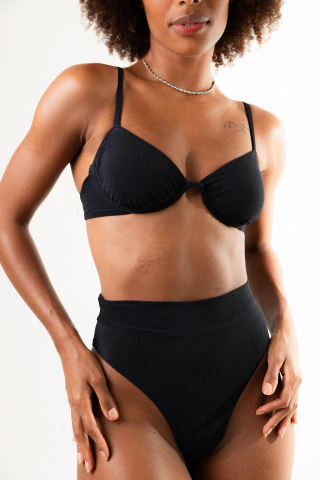 Biquíni Jade Hotpants Preto