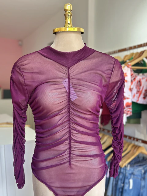 Body tule drapeado