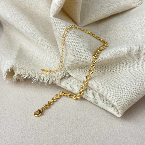 Pulseira Elos Mini Corações Banhada em Ouro 18K