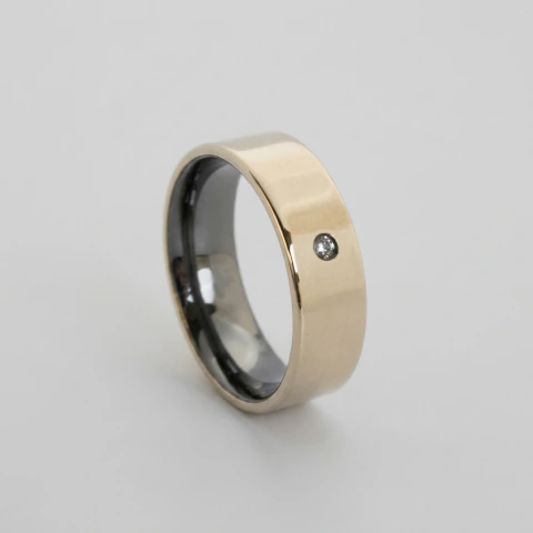 Aliança com Capa de Ouro 10k Reta - 6mm - Com Zircônia