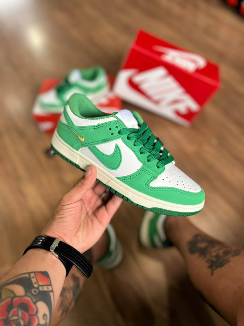NIKE DUNK VERDE