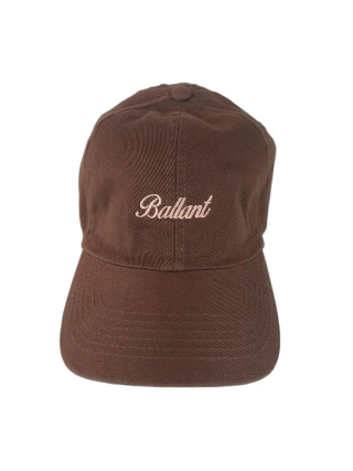 Boné Ballant Aba Curva Masculino e Feminino – Brim, Ajustável, Bordado – Marrom