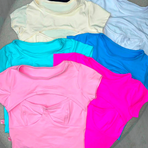Cropped faixa rosa