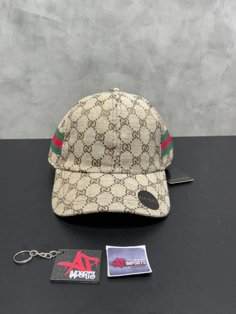 BONÉ GUCCI