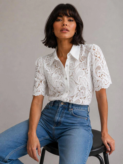 Camisa com detalhe em Guiper