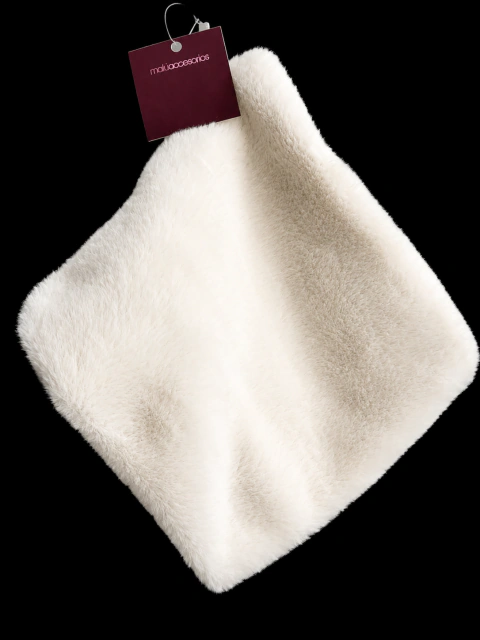 CUELLO TEDDY