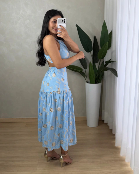 Vestido Midi em Tecido Laise