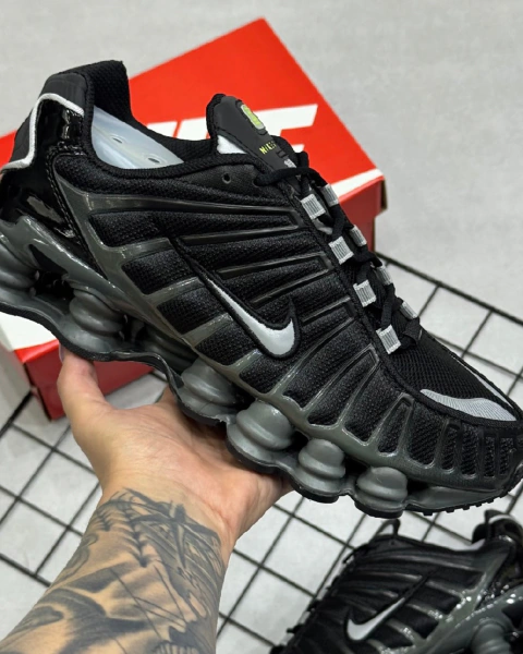 Nike - 12 Mola Lançamento Preto