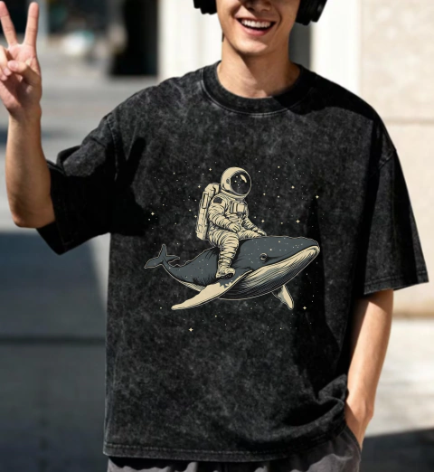 Remera Oversize Unisex Astronauta & Ballena