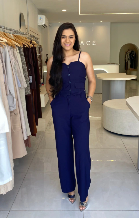 Conjunto Feminino Azul com Colete de Alças e Botões