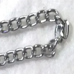 Cadena de aluminio mediana(8*6mm) x 10mt