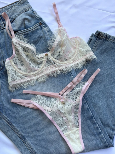 Conjunto Milena - off white c/ rosa