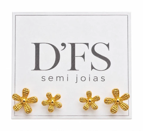 Dupla de brincos flor
