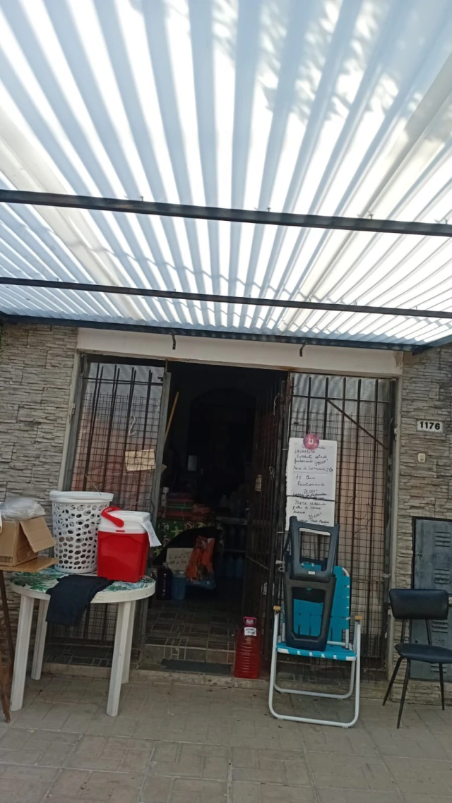 Patio techado con chapas traslúcidas