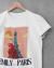 Camiseta branca no cabide com arte da série Emily em Paris