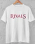 Camiseta branca no cabide com o logo da série Rivals
