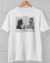 Camiseta branca no cabide com arte da série The Bear
