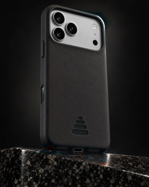 Leather Case iPhone 18 Pro Max Carbón