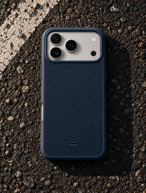 Tech Woven Case iPhone 17 Pro · Midnight