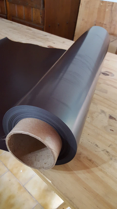 Rollo de 1mt. de iman flexible de 0,3x620mm S/Adhesivo