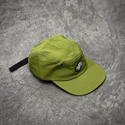 BONÉ FIVE PANEL ANTH CO TAG FRONT - VERDE