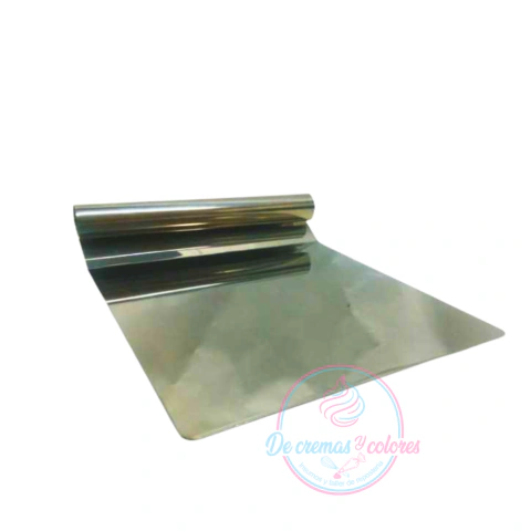 Paleta de Acero para Levantar Tortas 20 x 24 cm