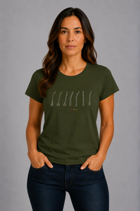 Camiseta Feminina Bombas Chimarrão