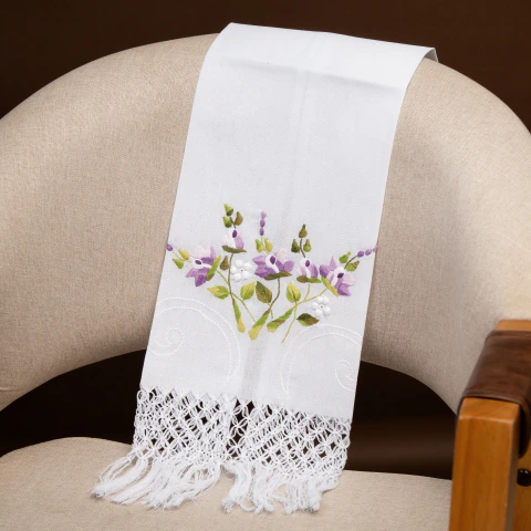Toalha de Mão em Linho Branco – Bordado Flores Lilás