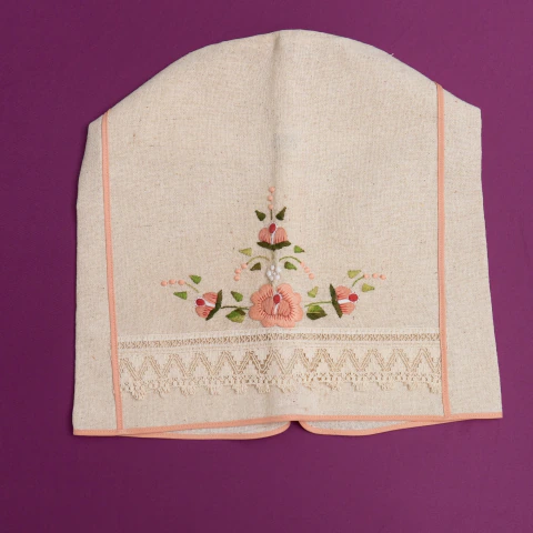 Capa para Galão de Água 20 L Bordada à Mão – Flores Salmão