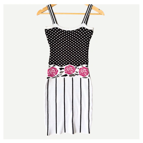 Baile das Rosas · Vestido de malha jacquard