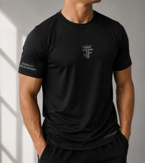 Remera DRI-FIT. Negra