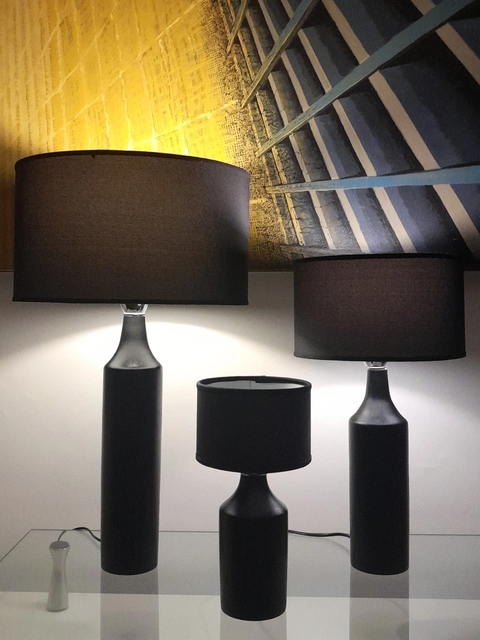 LAMPARA MESA LENGA TORNEADA NEGRA MEDIUM