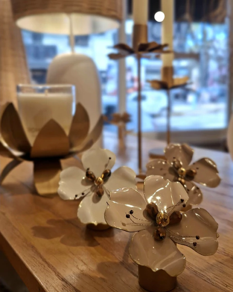 APAGAVELAS TALLO EN FLOR ORO - CLAMOR