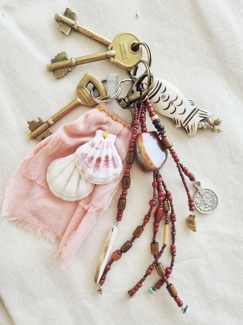 LLAVERO PINK SHELL