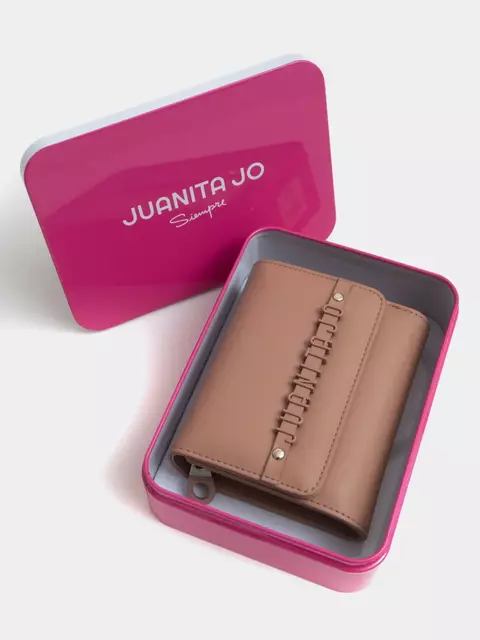 Billetera Chica SUELA Con Aplique De Juanita Jo 30153 - comprar online