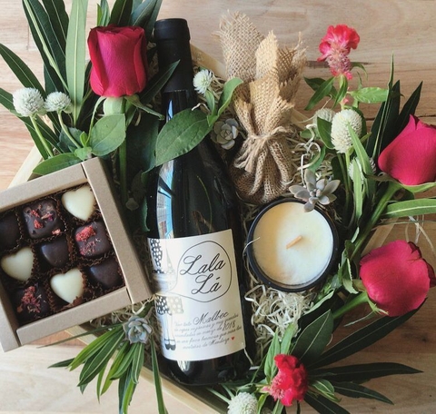 Set San Valentín – Vino y Bombones para Celebrar el Amor