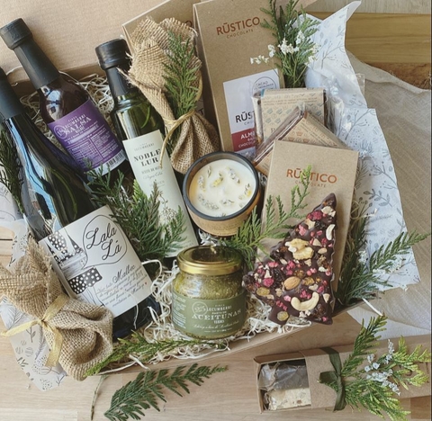 Set Gourmet con Vino Orgánico, Salsa Artesanal y Tomates al Malbec – Sabores Únicos de la Tierra - comprar online