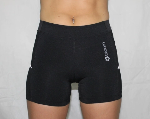 Calza Corta Mills Bloom Mujer Negro