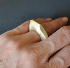 Anillo Kriptonita grande - Bronce on internet