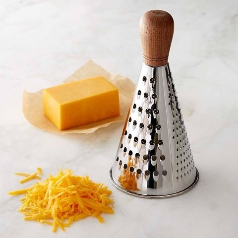Rayador Conico con mango de madera