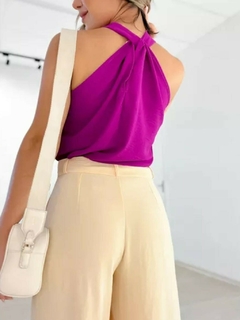 Blusa Básica Sem Manga Gola Transpassada Roxa 35068 - comprar online