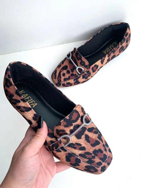 Kafifa KP. 25 - Eliane - Mocassim com Fivela Metalizada Oncinha - BQ320ON