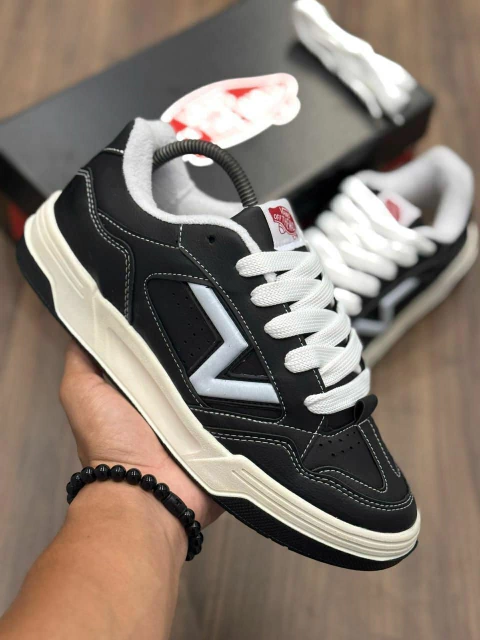 Tênis Vans Uplende Preto