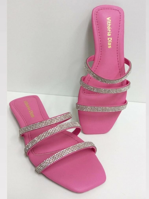 Vithoria Dias 24 - Tamy - Rasteira com Strass Feminina Rosa Pink - V201RO