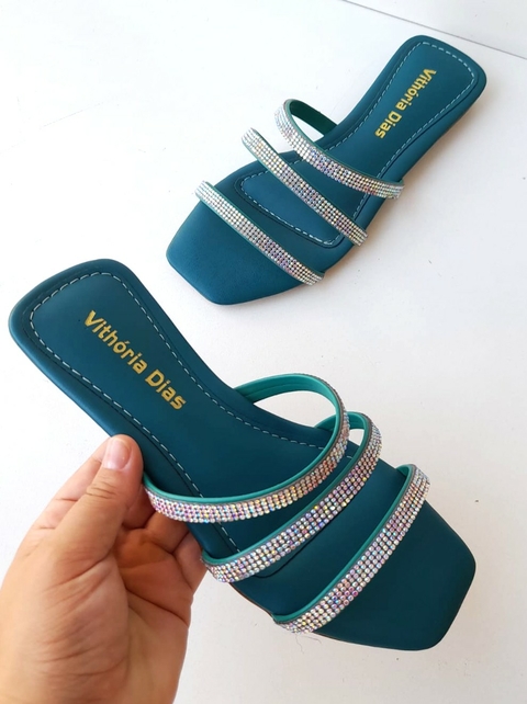 Vithoria Dias 24 - Tamy - Rasteira com Strass Feminina Azul Petróleo - V201AZ