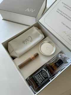 Caixa A V Grande - SC Convites e Gifts Personalizados
