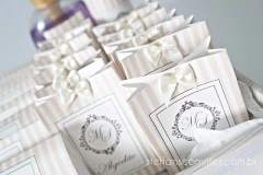 Caixa Kit Toalete Premium - comprar online